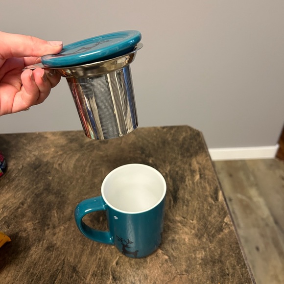 Christmas Tea Steeper - Picture 2 of 4